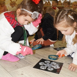 Mały Miś i burza w mózgu! - Śniegologia